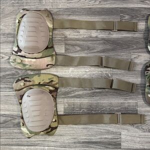 Military camo knee pads and elbow pads